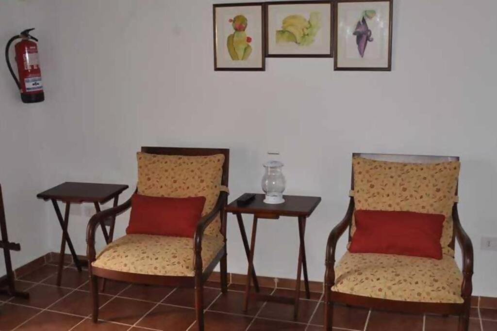 פרונטרה Casa Rural De 1945 Dos Plantas Patio Y Barbacoa מראה חיצוני תמונה